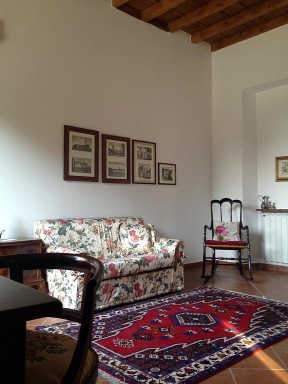 Bed And Breakfast Azienda Agricola Cascina Salazzara Magenta Quarto foto