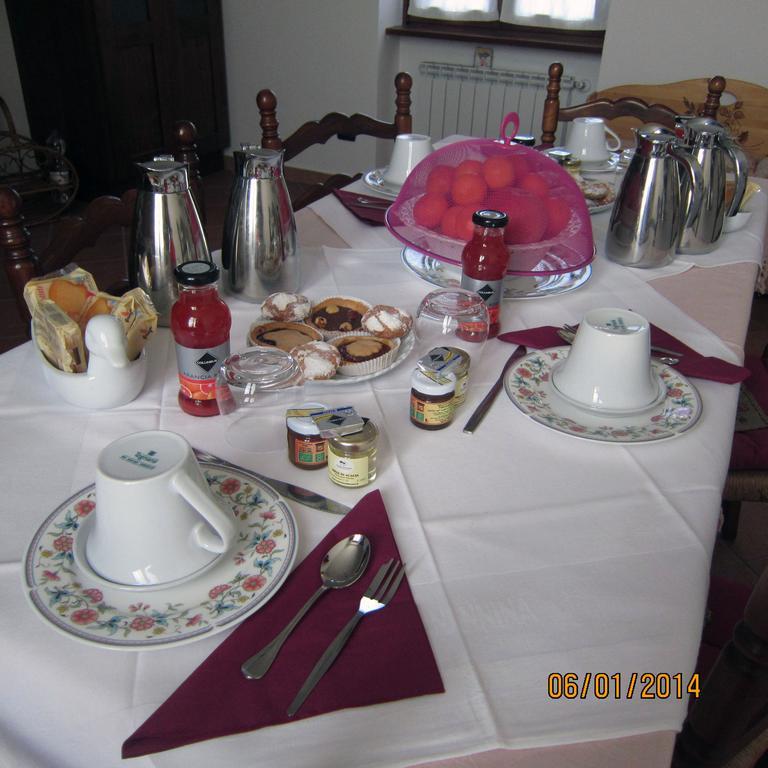 Bed And Breakfast Azienda Agricola Cascina Salazzara Magenta Exterior foto
