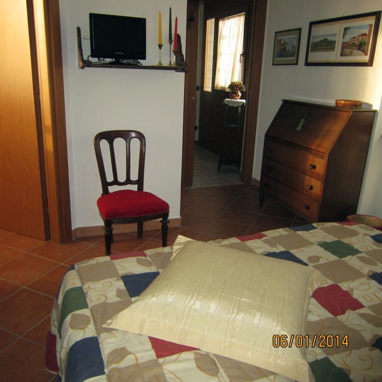 Bed And Breakfast Azienda Agricola Cascina Salazzara Magenta Exterior foto